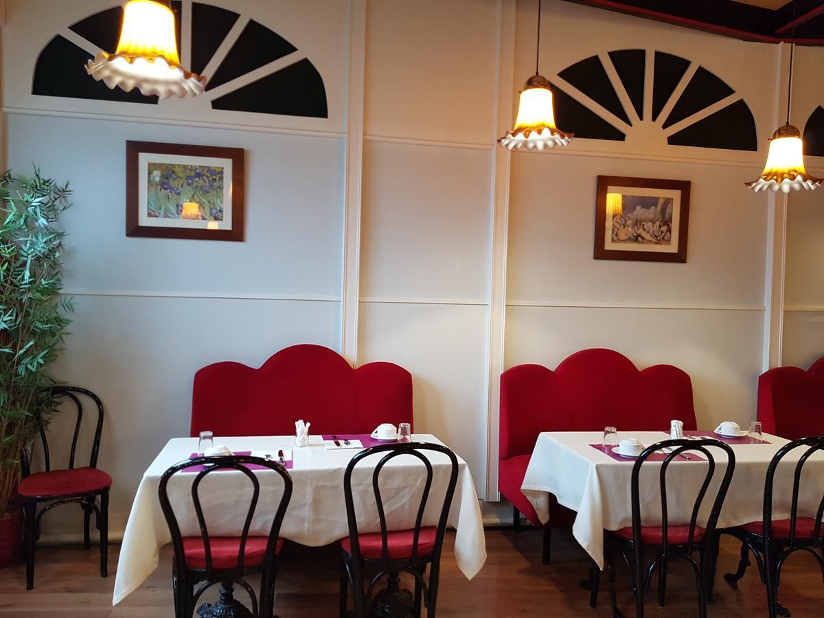 Bar Restaurant Saint Paul Hotel 2*