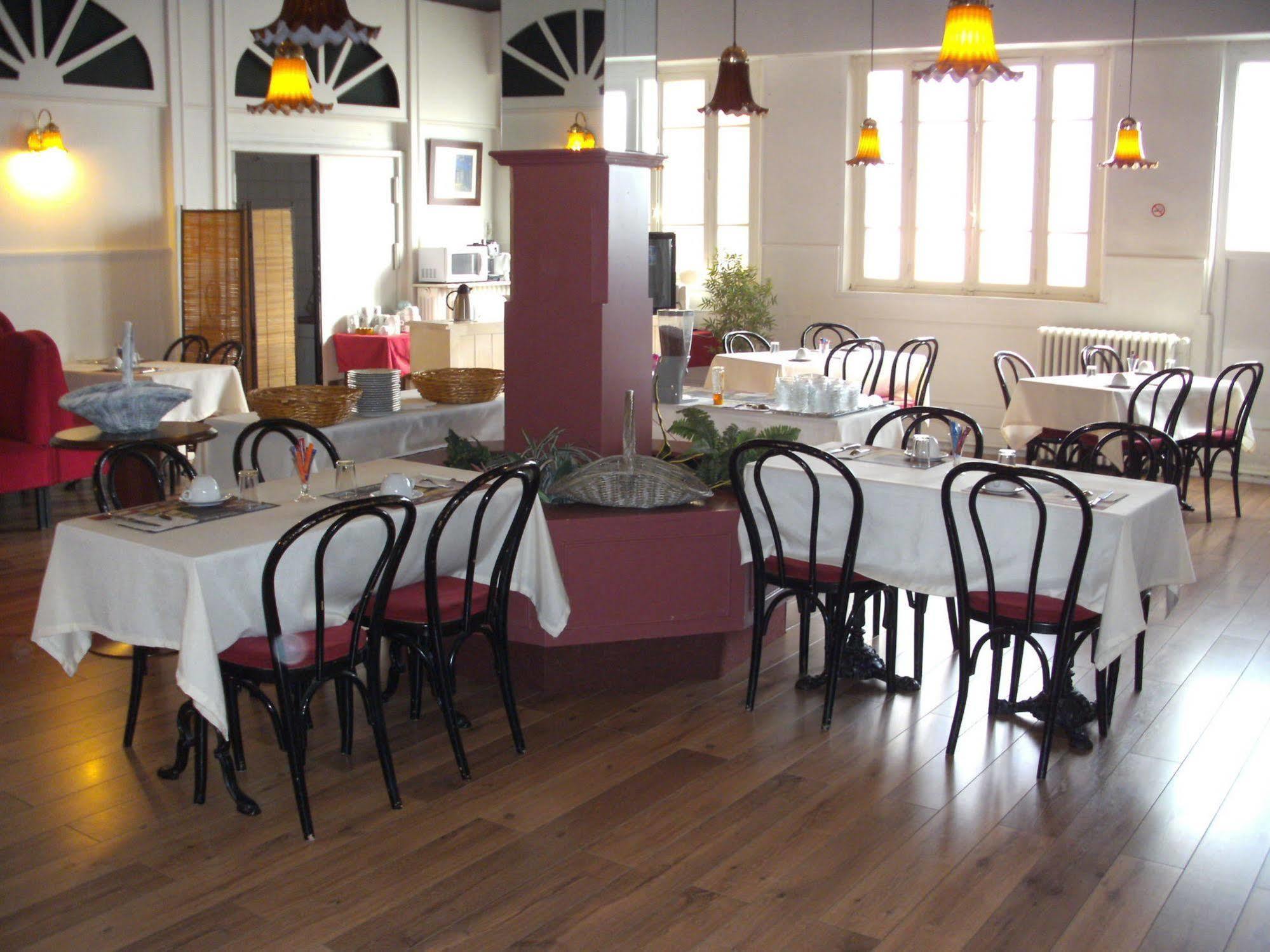 Bar Restaurant Saint Paul Hotel Verdun-sur-Meuse